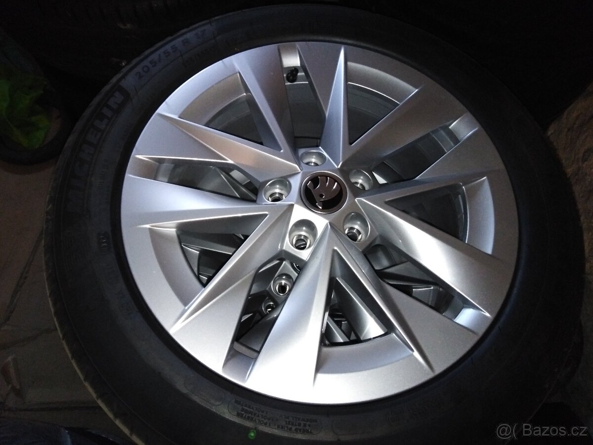 Prodám pneu letní Michelin primacy 4 205/55r17