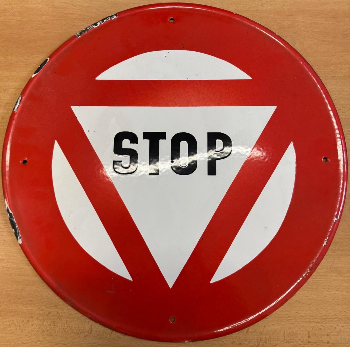 Stará smaltovaná cedule dopravní značka STOP