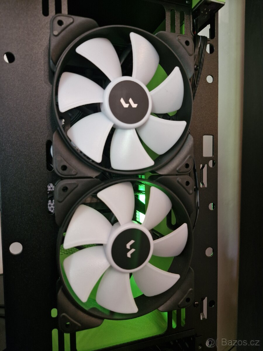 PC 3 ventilátory Fractal Design (Nefunkční osvětlení)