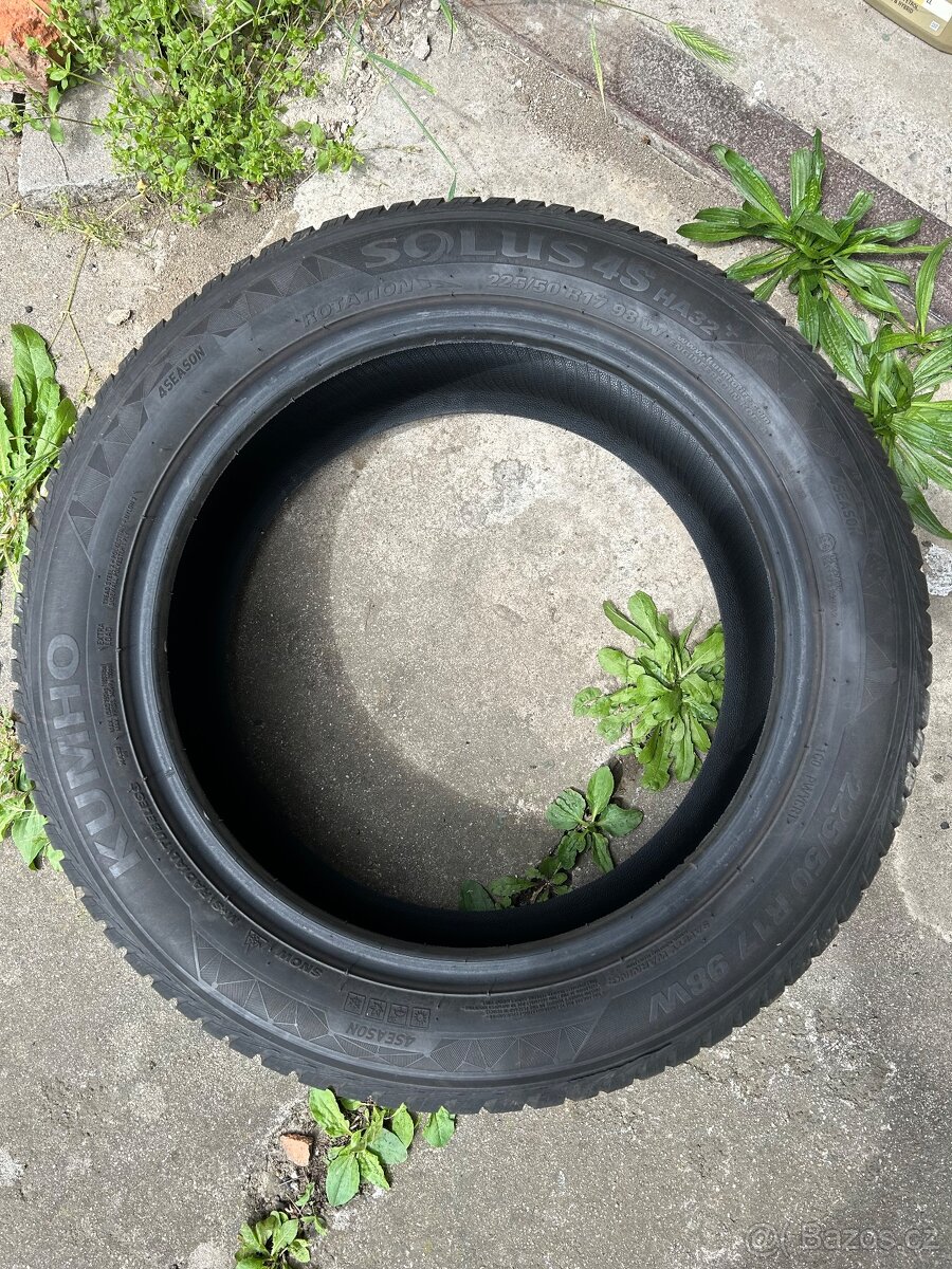 2ks Celoroční pneu Kumho Solus 4S 225/50 r17 98W