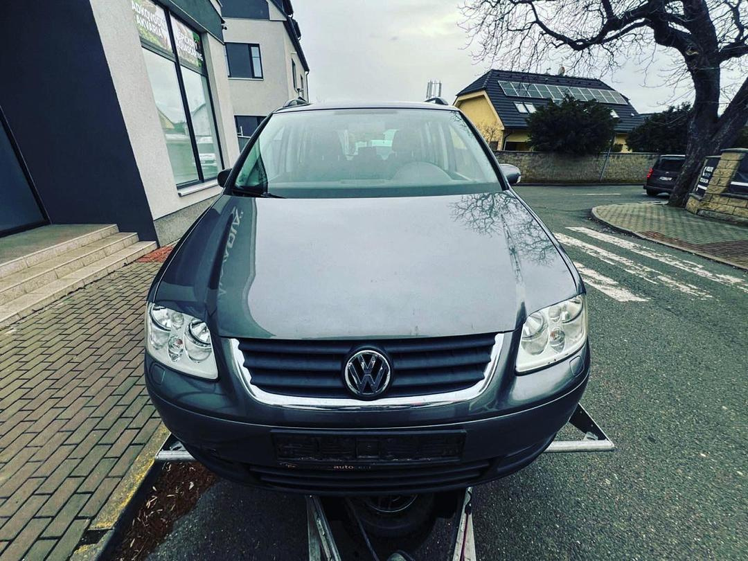Veškeré náhradní díly VW Touran 1T1 2006 BSX GUG LD7X