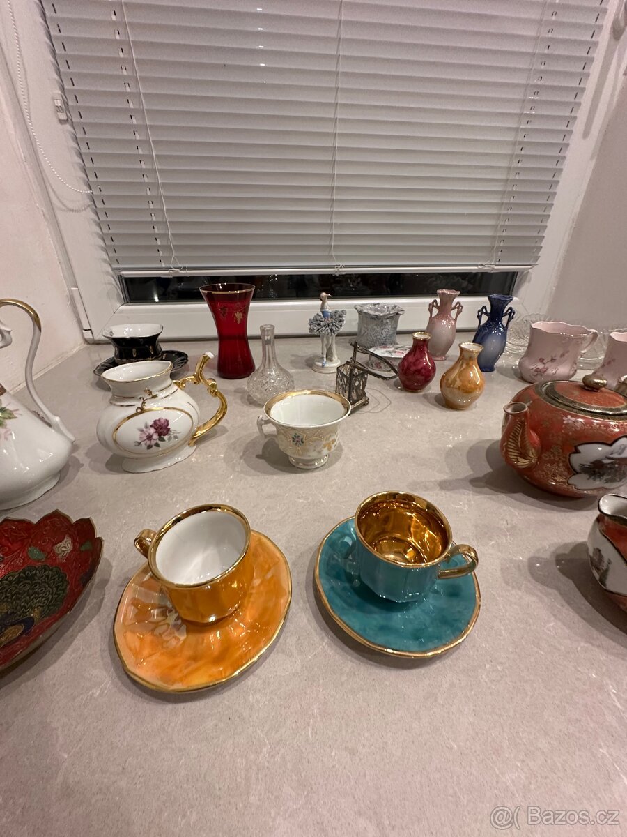 Porcelánové figurky sklenice