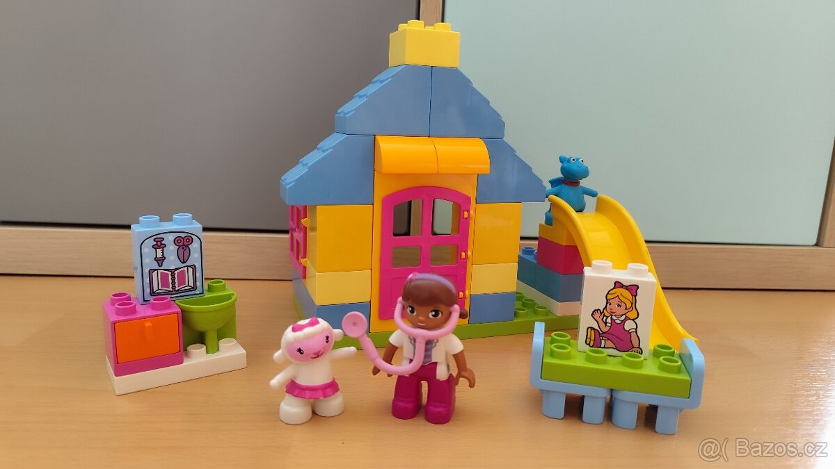 10606 Doktorka plyšáková: ordinace na dvorku - lego duplo