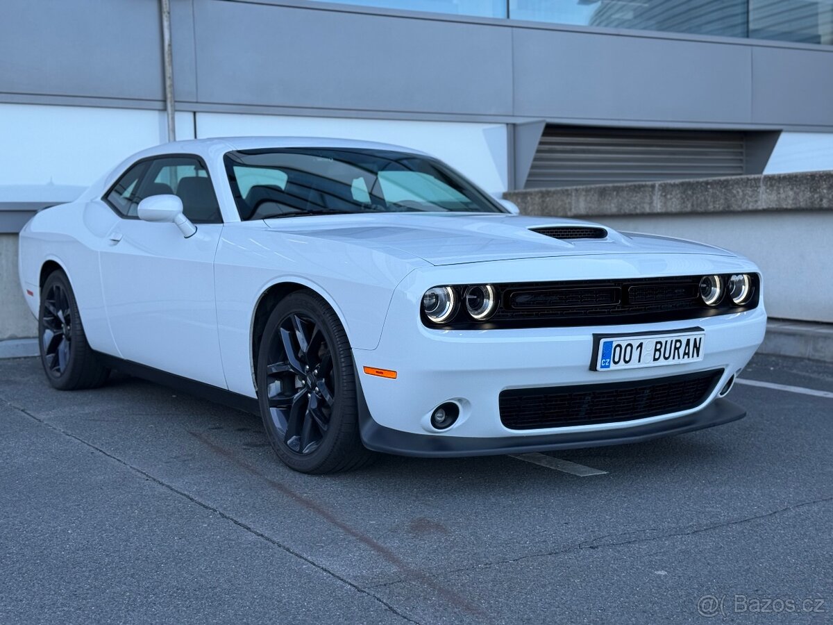 Dodge Challenger GT RWD 2021