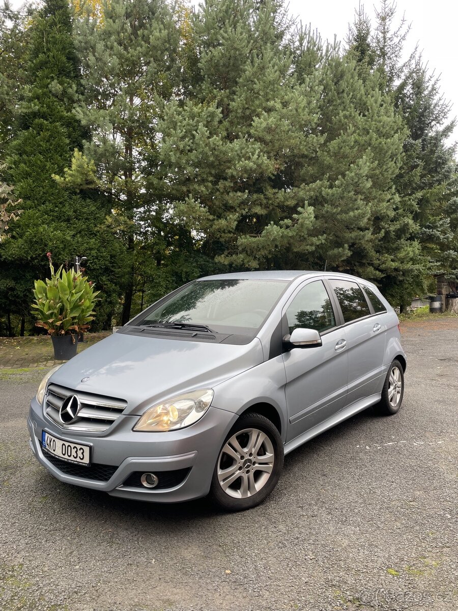 Mercedes Benz B180cdi
