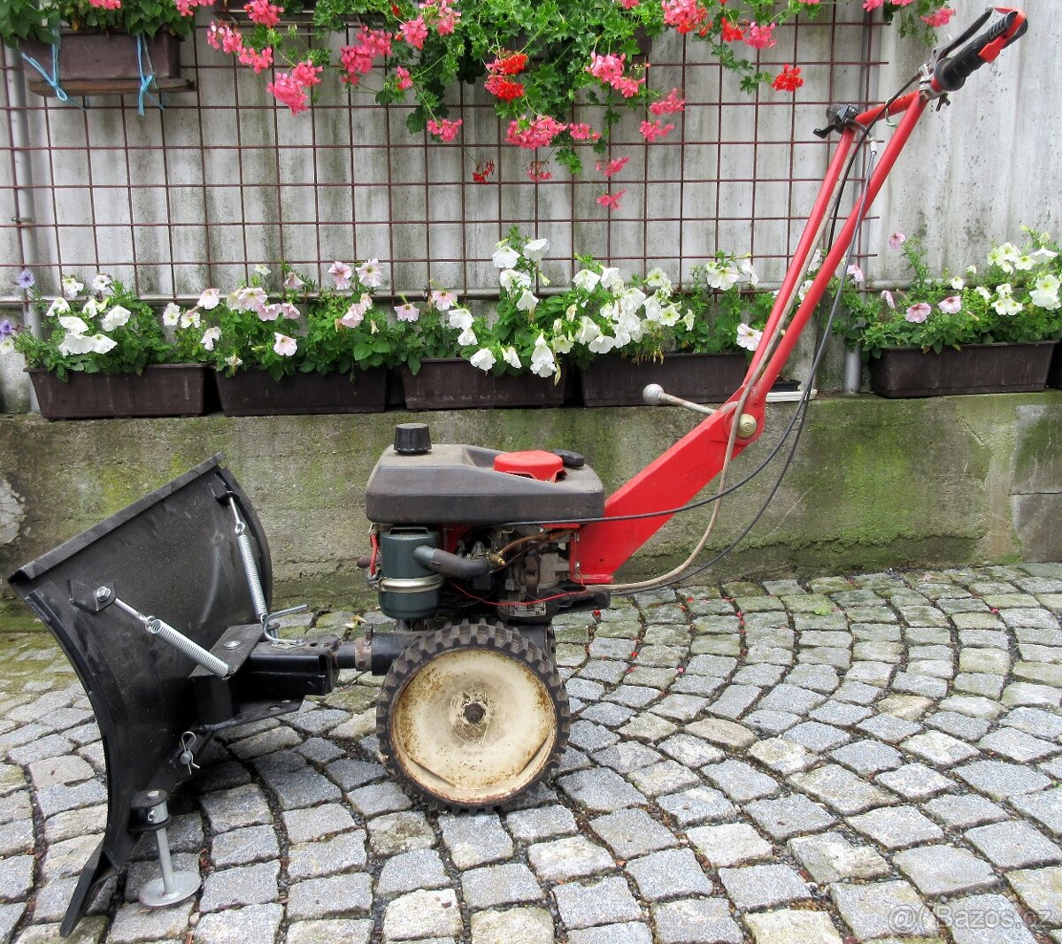 Pohonná jednotka Vari Jikov 56