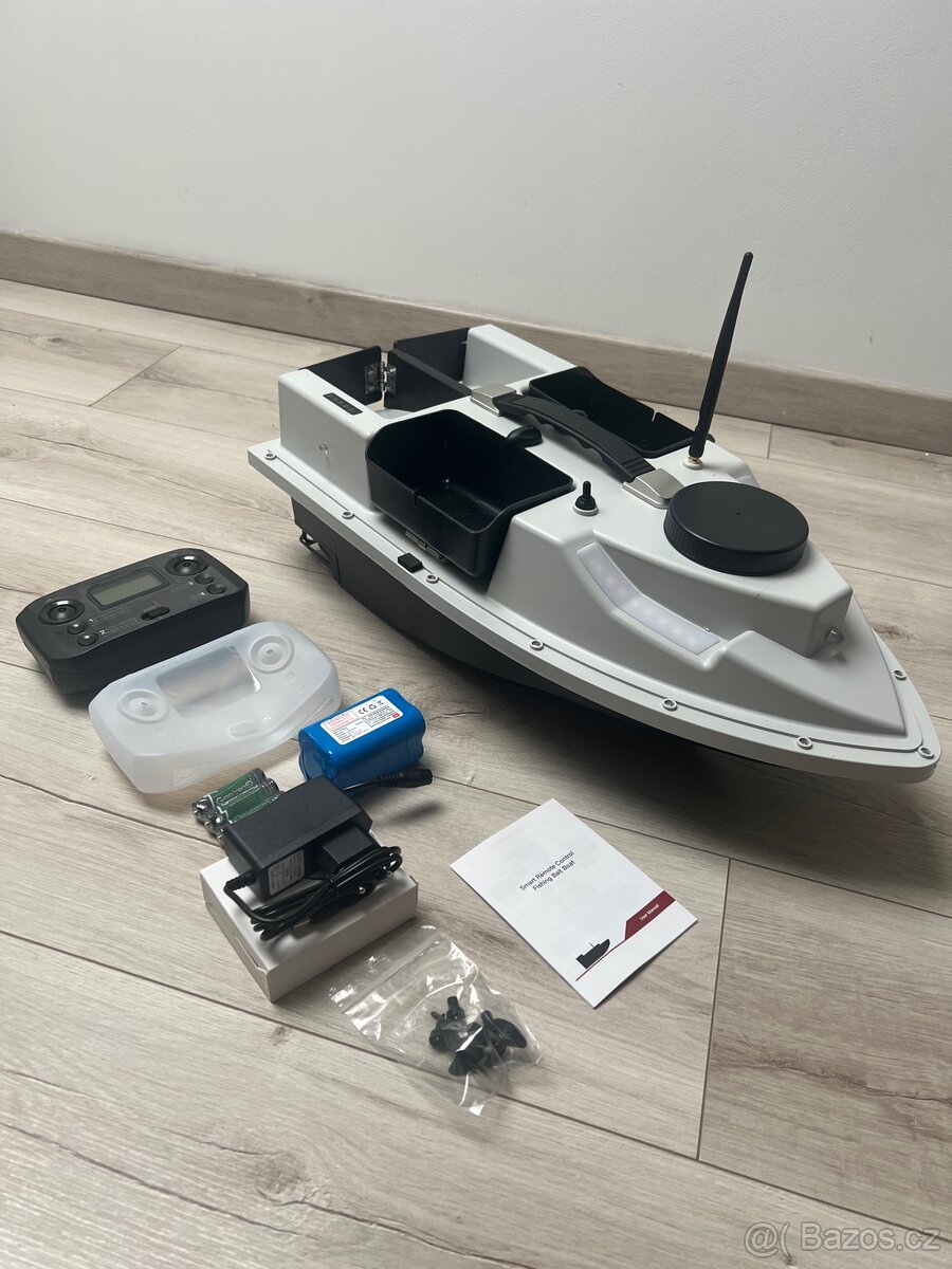 Zavážecí loďka 4 komorová s GPS