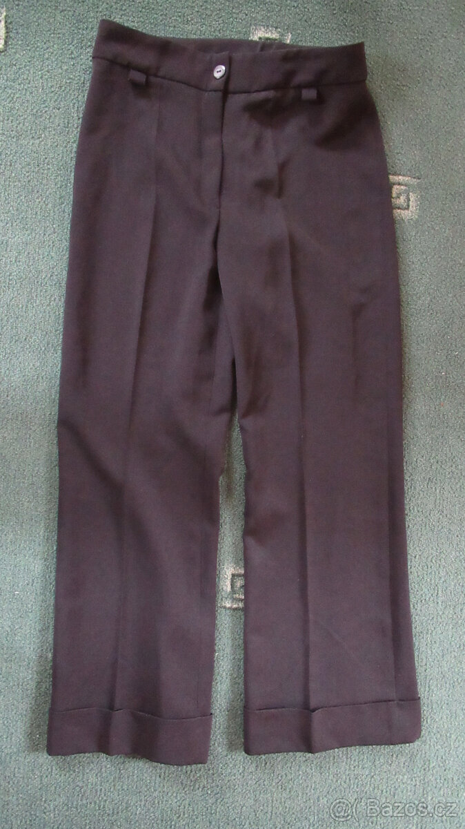 Černé sváteční společenské kalhoty velikost 134