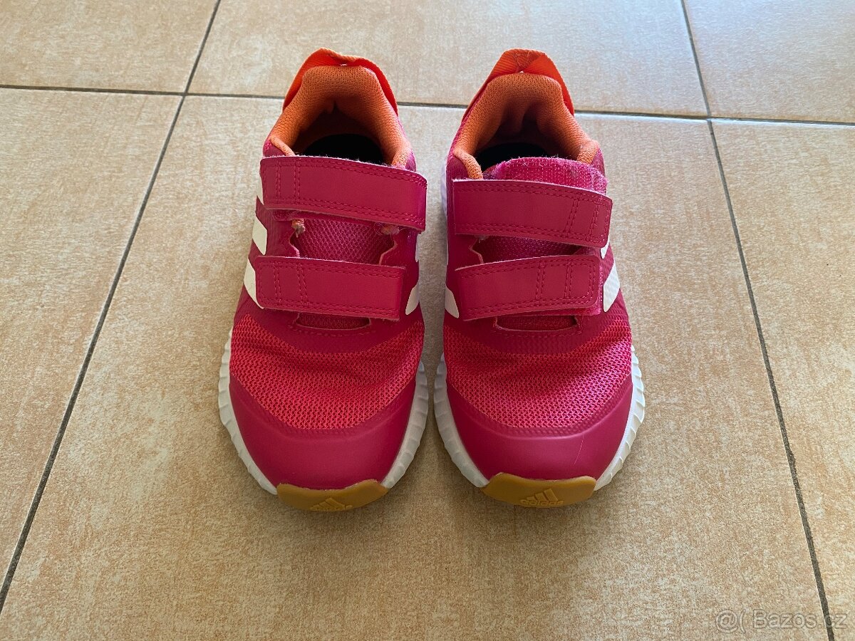 Botasky vel. 31 a bačkory vel. 34