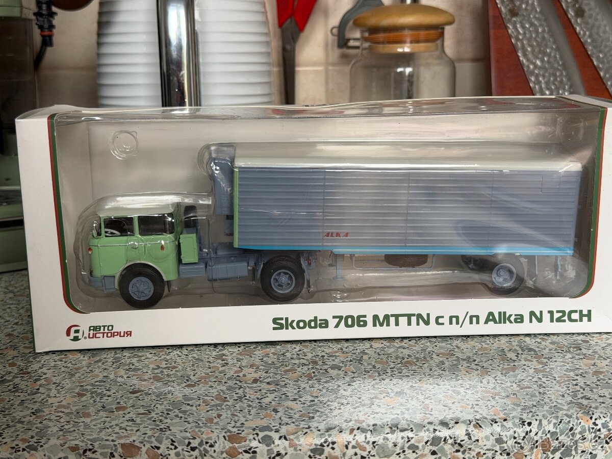 Škoda 706 MTTN s návěsem N12CH Alka