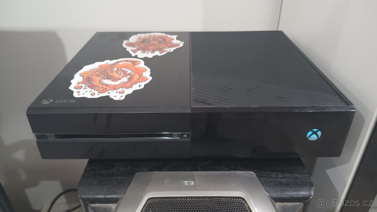 Xbox one fat 1tb plně funkční