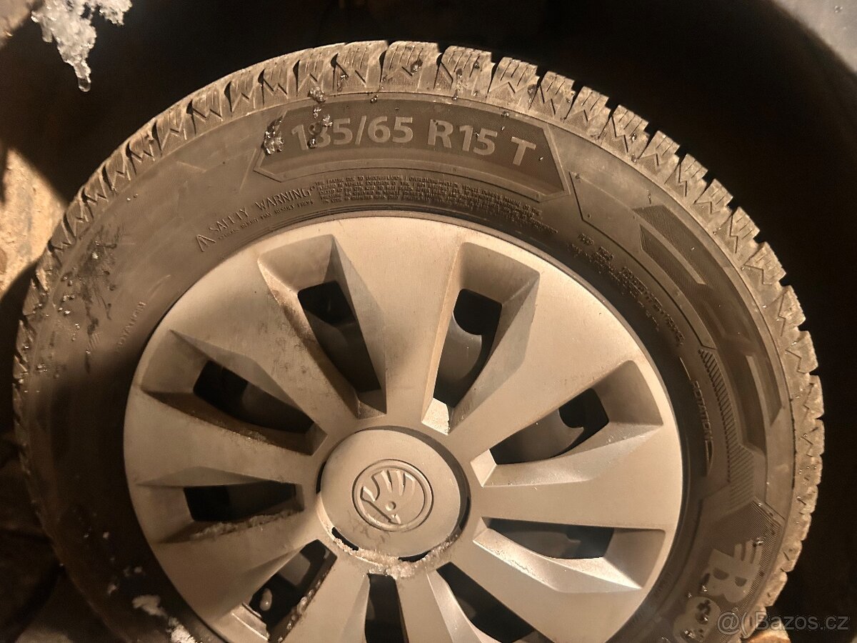 Sada plechových disků + pneu zimní Barum