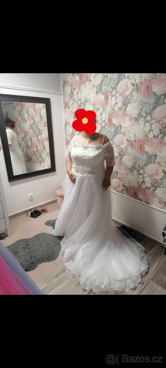 Nové svatební šaty