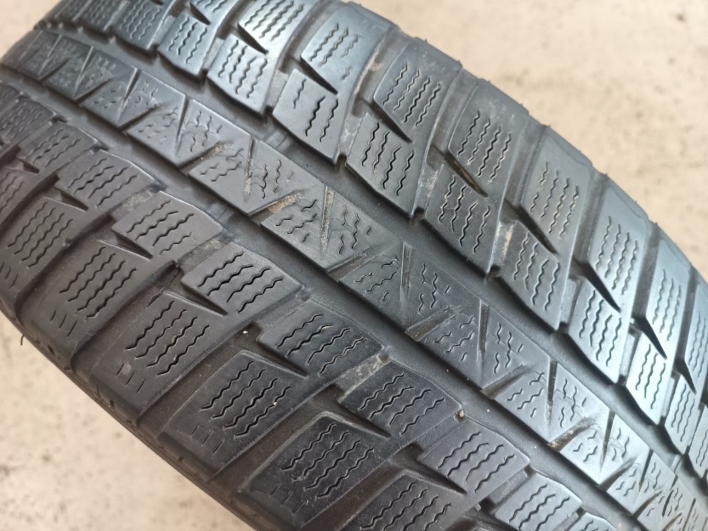 185/55 R15 FALKEN (1716)