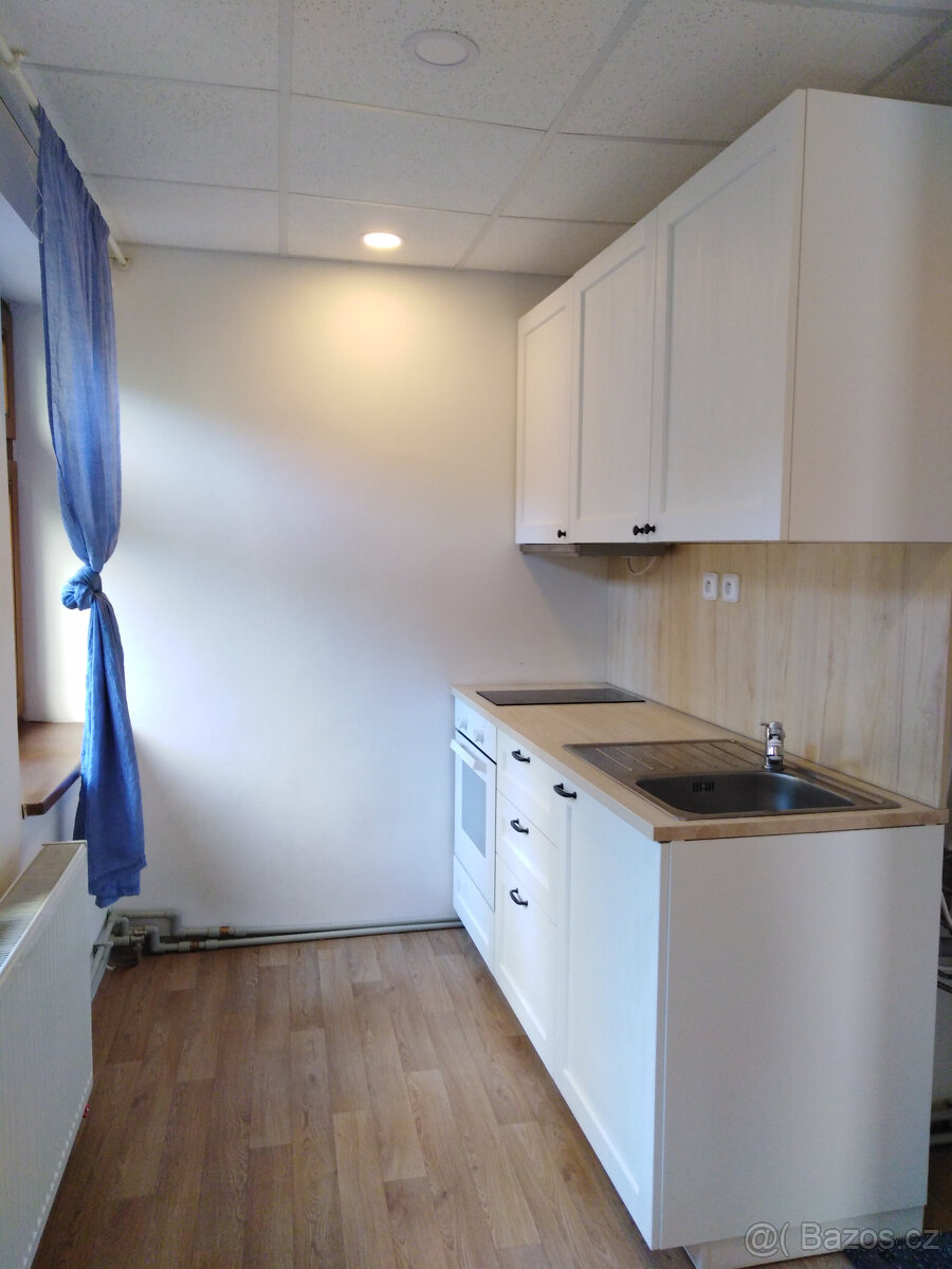 Pronájem 2+1 v Novém Jičíně ul. Dobrovského BEZ PROVIZE RK