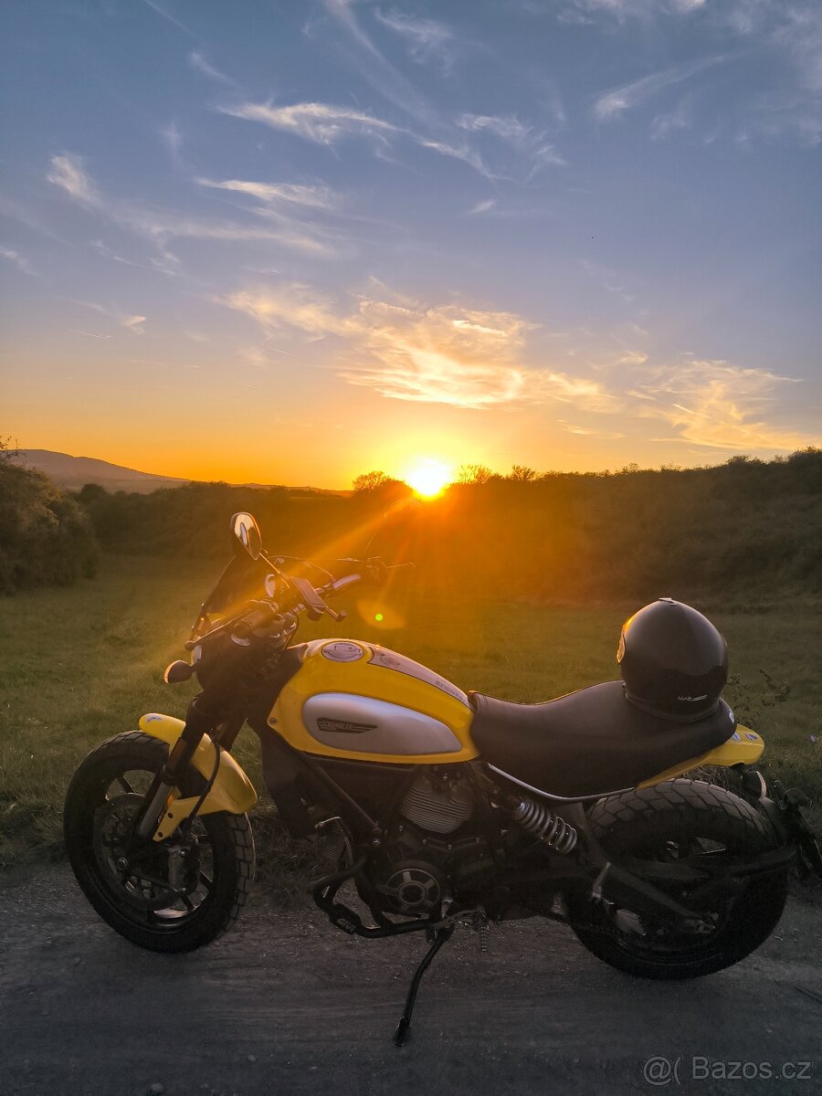 Ducati scrambler icon 800
