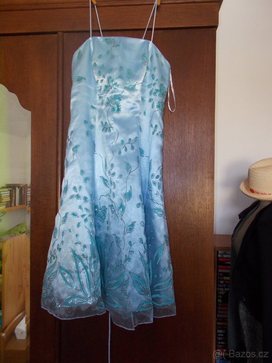 Dívčí šaty plesové S-M