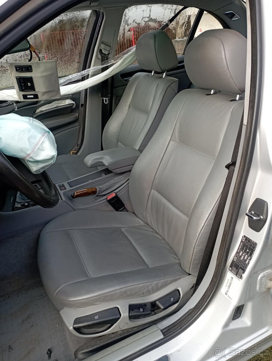 E46 sedan interiér sklopný kožený