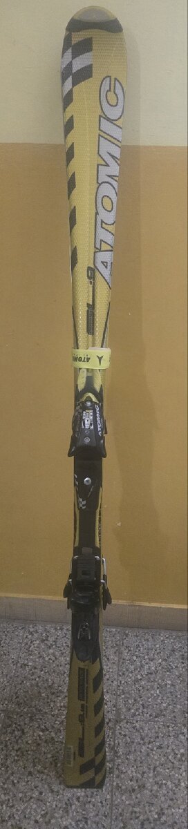 Atomic Lyže s vázáním