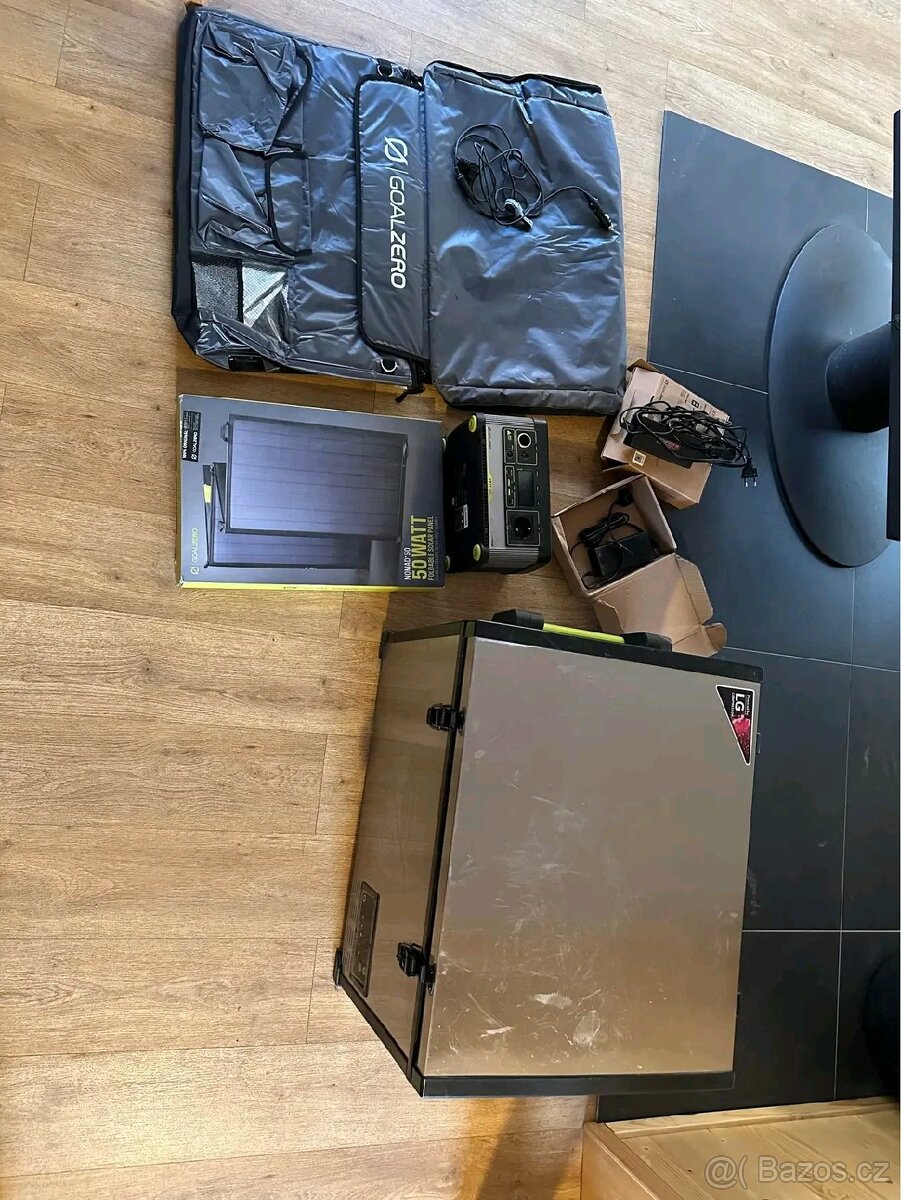 Lednice + zdroj + solární panel