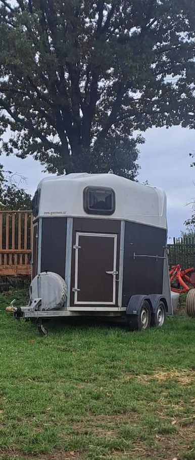 Přepravník na 2 koně