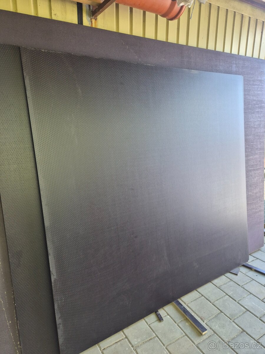 Velká voděodolná překližka 2x2m