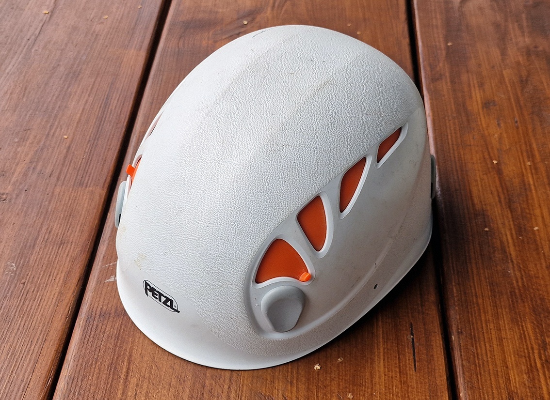 Přilba Petzl Elios