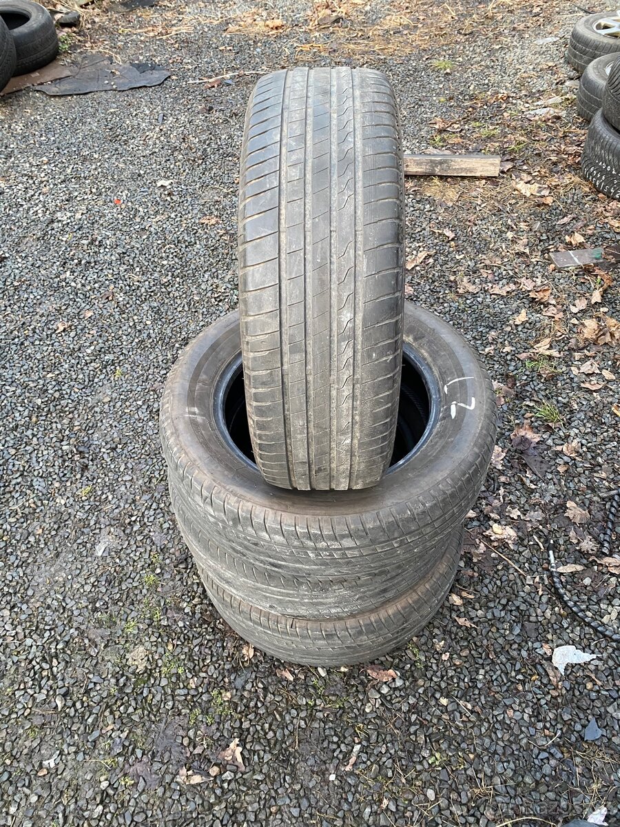 Pneumatiky Firestone 225/60/r17