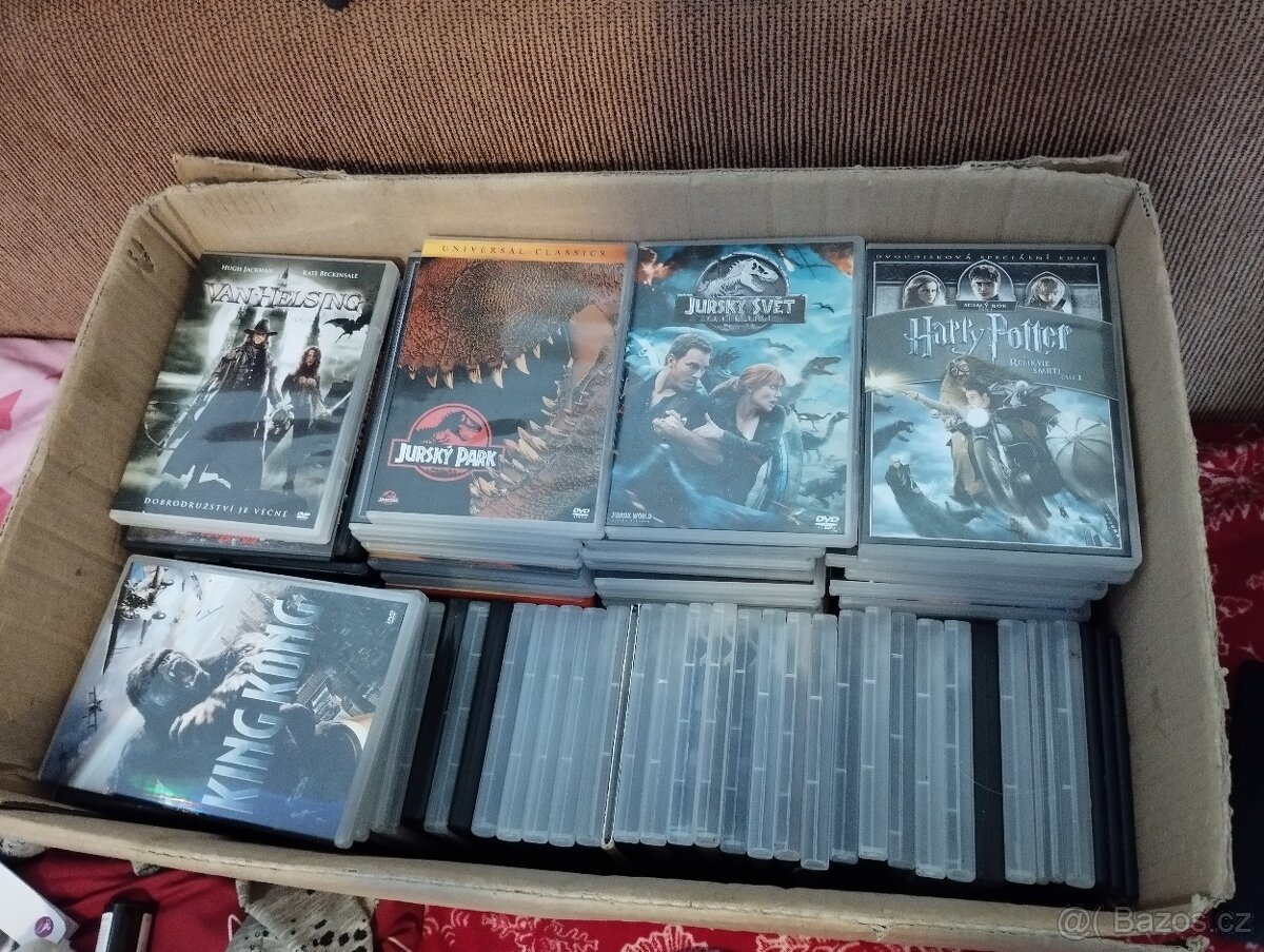 Zdarma celou Bednu DVD filmy nové měsíc staré