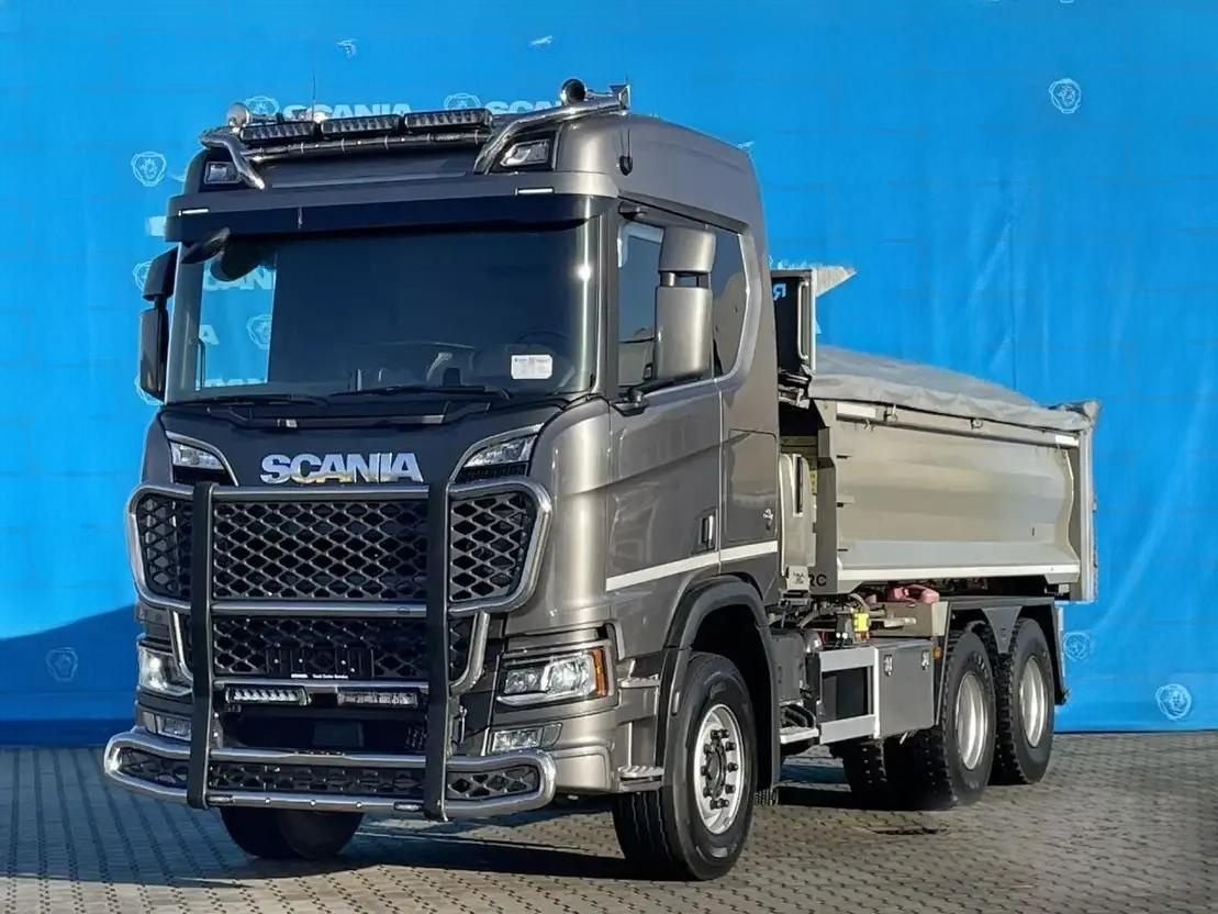 Scania R 660 V8 6x4 / Kombinace sklápěč + tahač / 148tkm