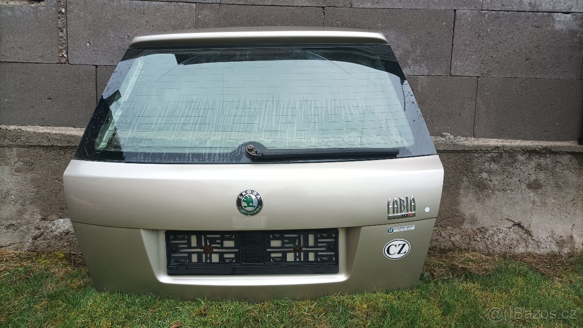 Fabia 1 5. dveře 9202 capuccino