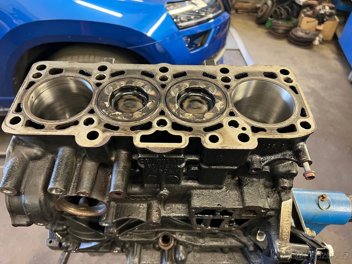 Blok motoru cfh 2.0 TDi