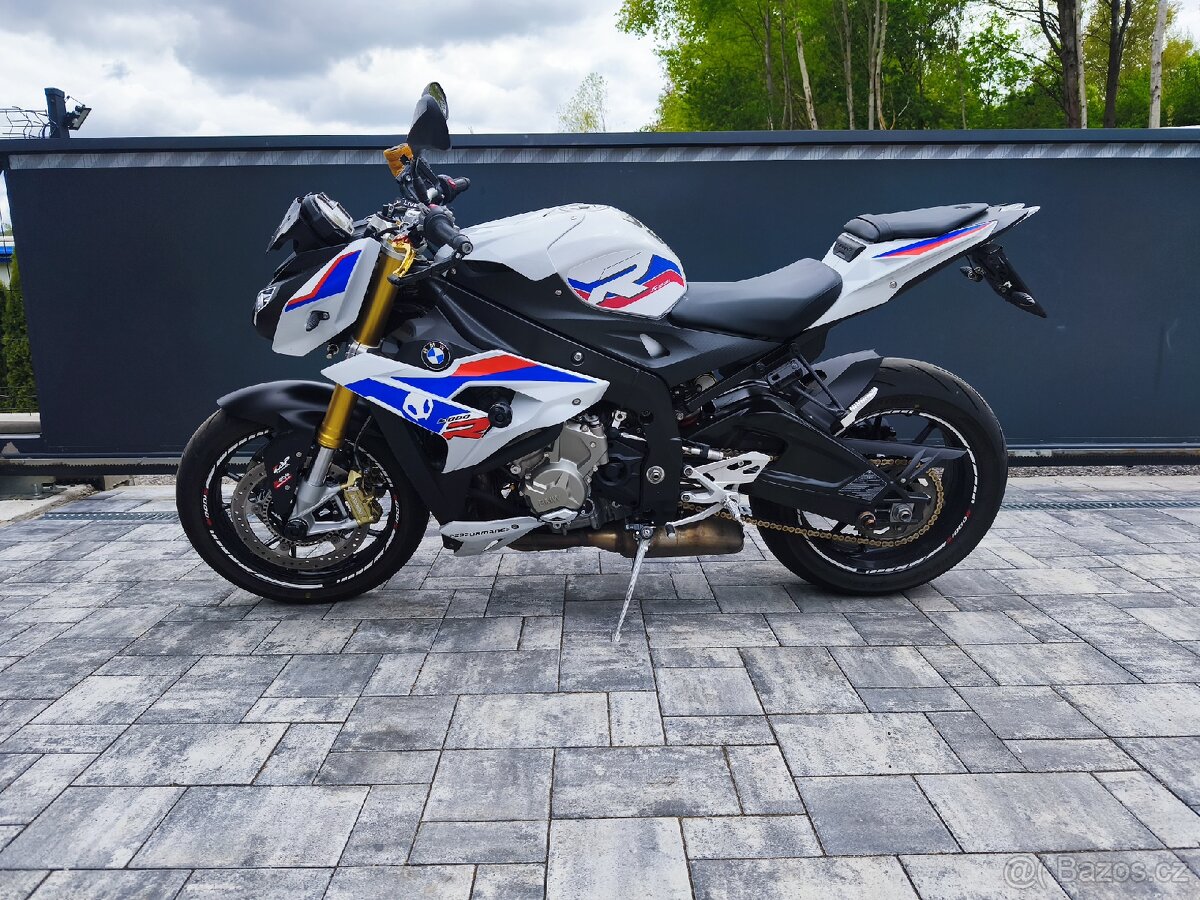 BMW s1000r