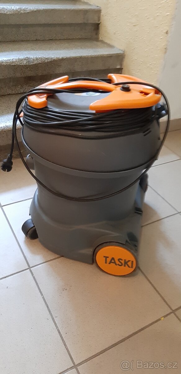Zánovní vysavače Taski Vento 15