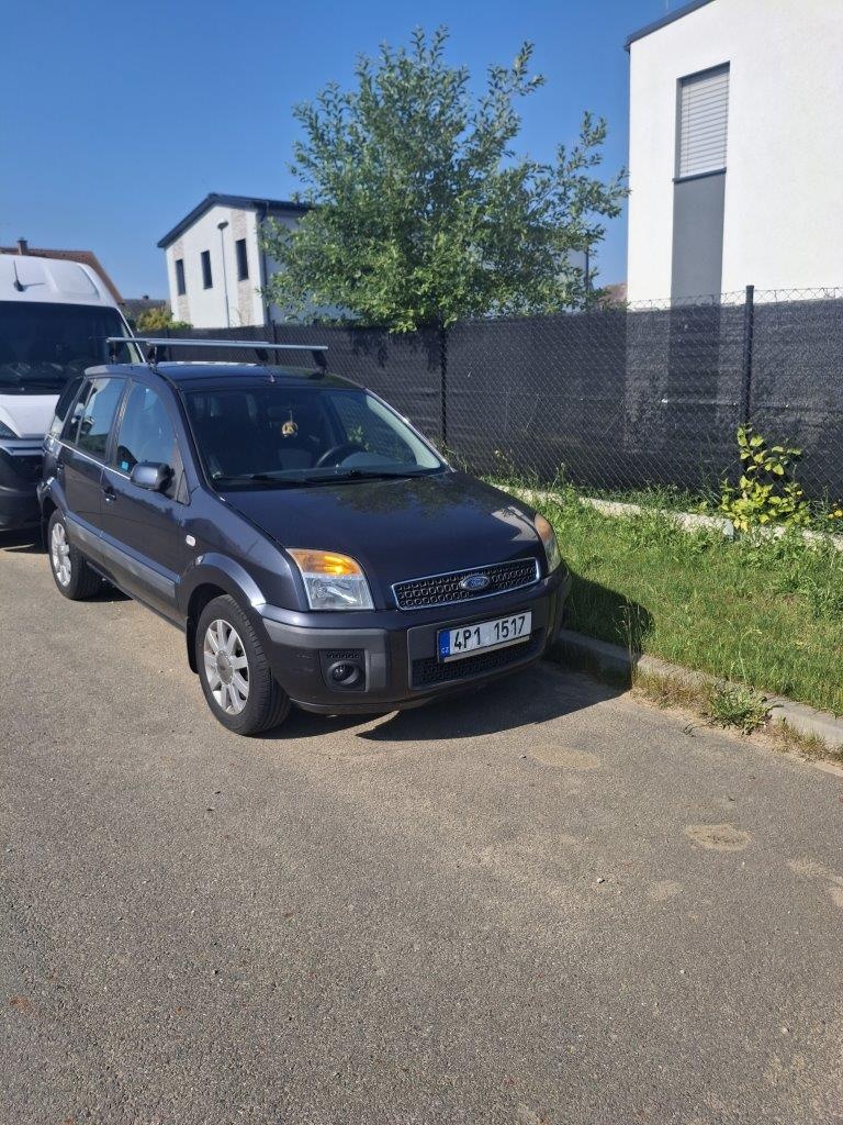 Nadstandardně vybavený Ford Fusion