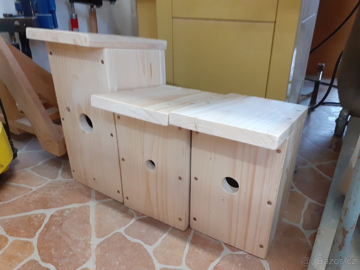 Krmítko a budky