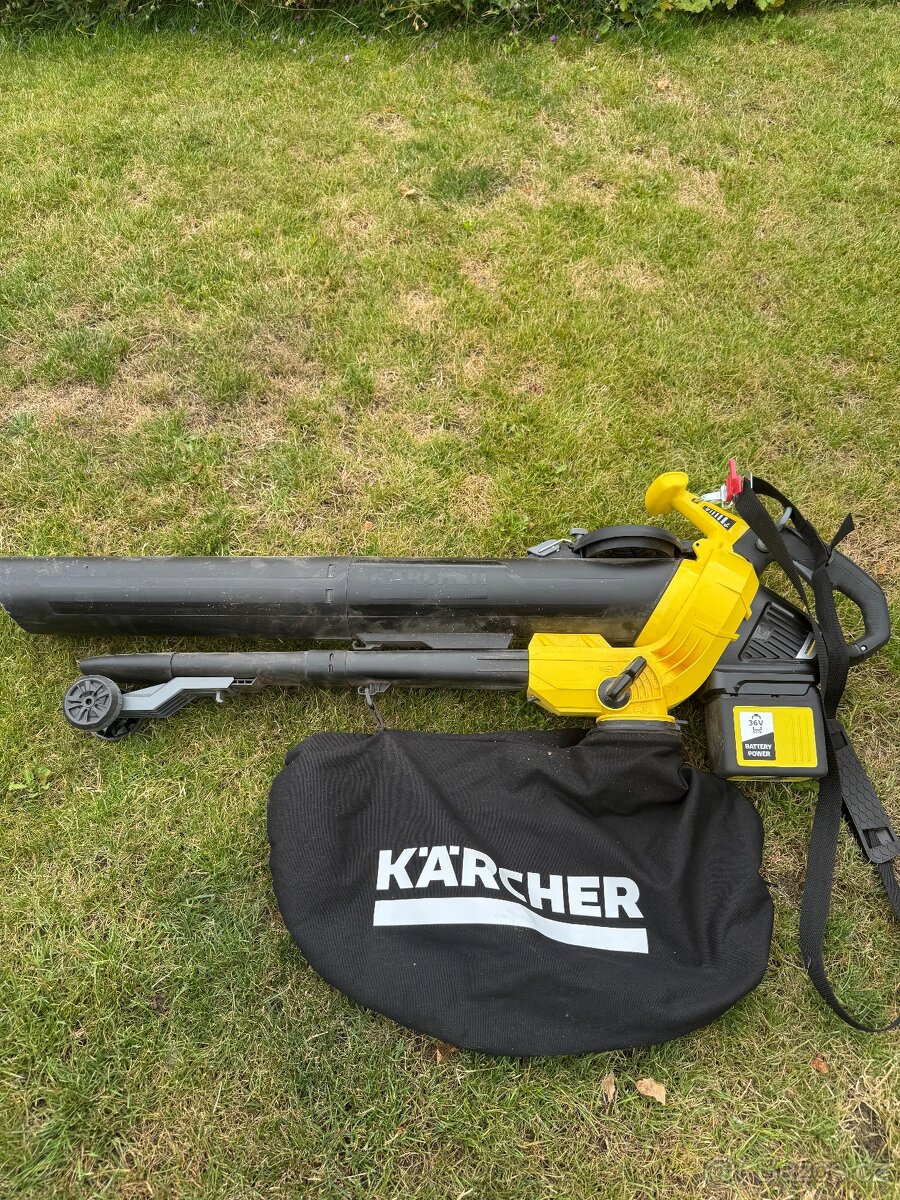 Karcher vysavač na listí