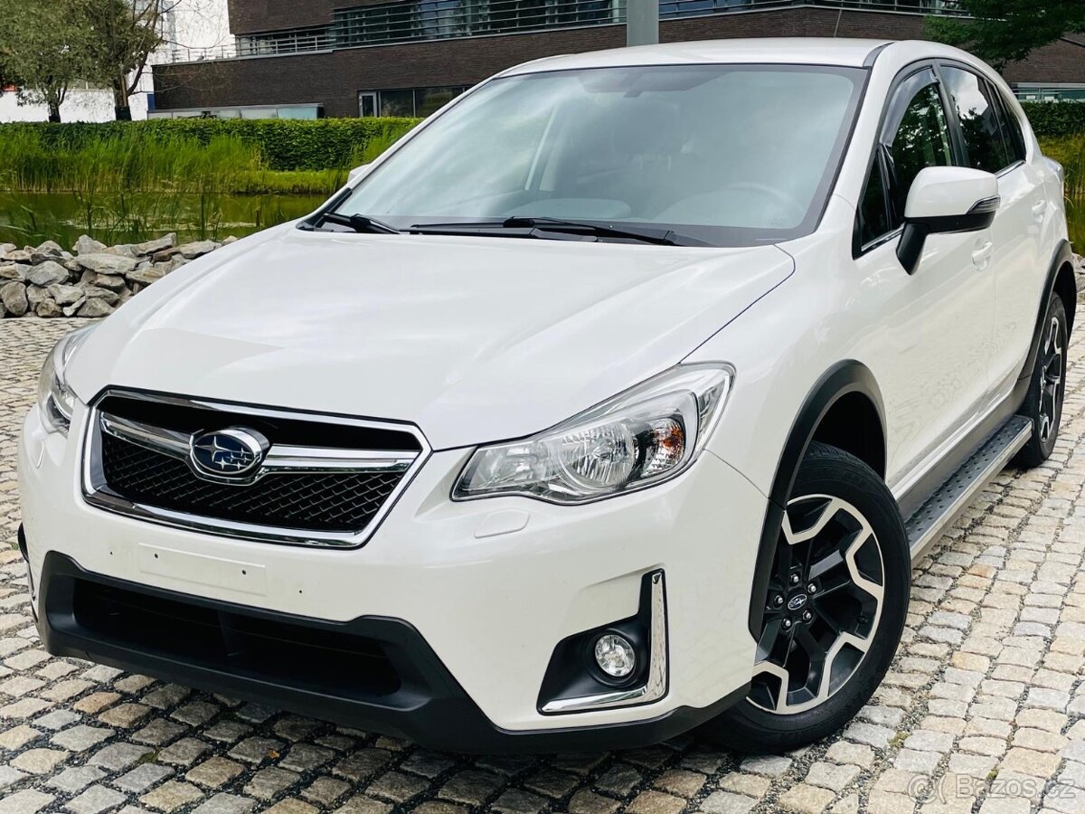 Subaru XV 2.0i BENZÍN 4x4 AUT FACELIFT KAMERA SERVISKA