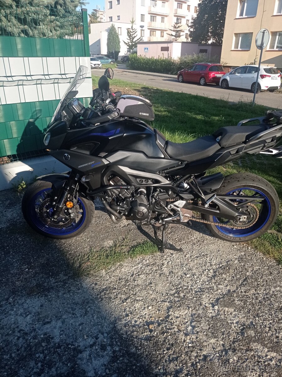 YAMAHA TRACER 900