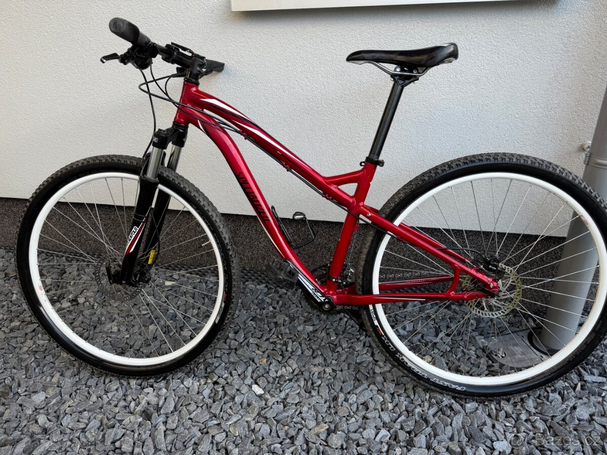 Specialized dámské kolo,17/29, sleva při rychlém jednání