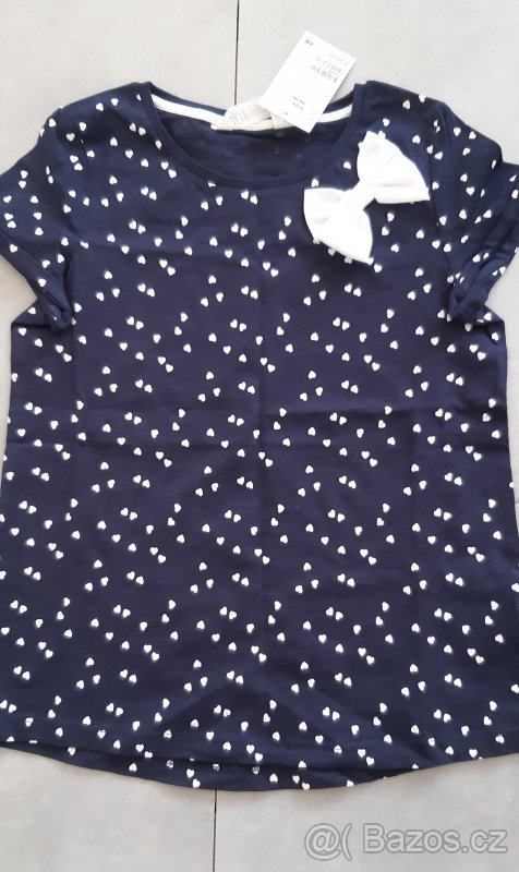 Nové dívčí oblečení 8-10 let