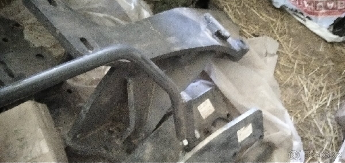 Podvázání čelního nakladače MX C3