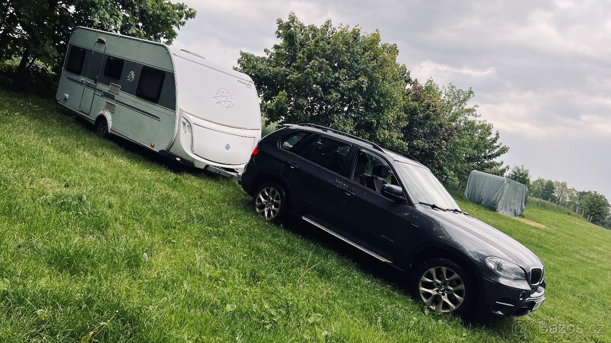 Knaus Sport 550 2012 předstan Klima top stav