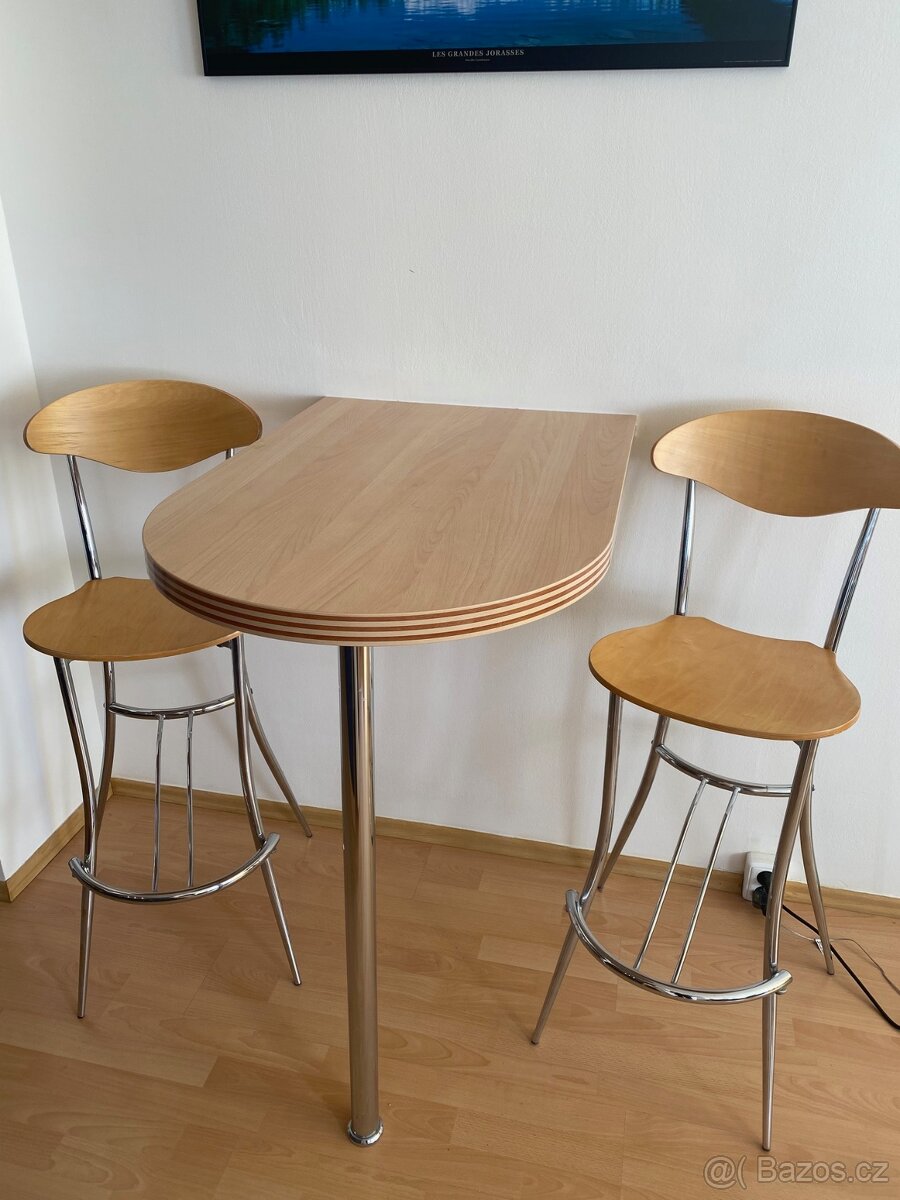 Barový stůl a židle