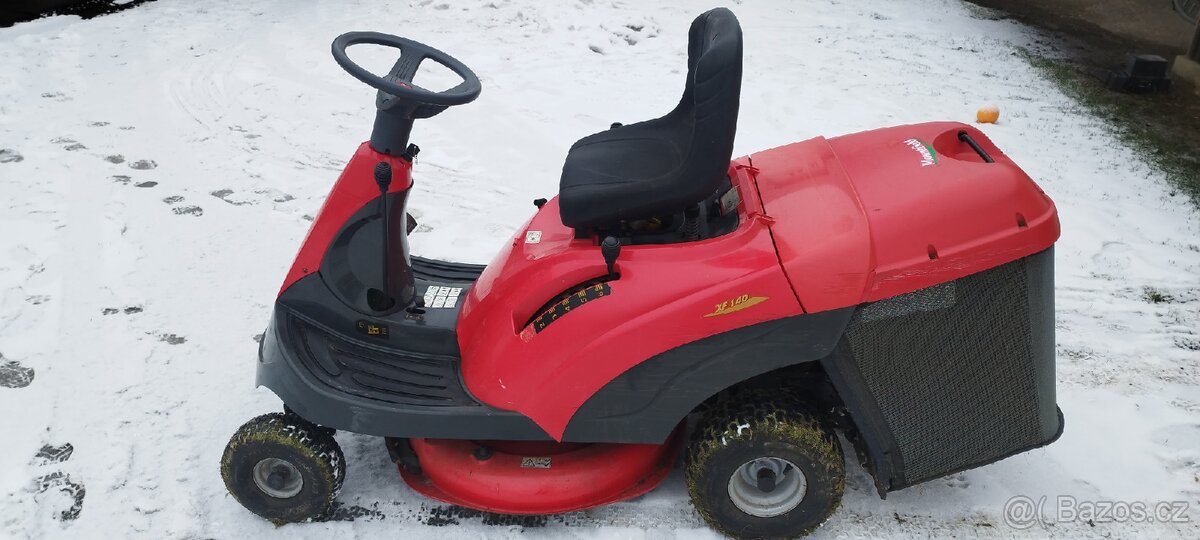 Zahradní traktor -rider