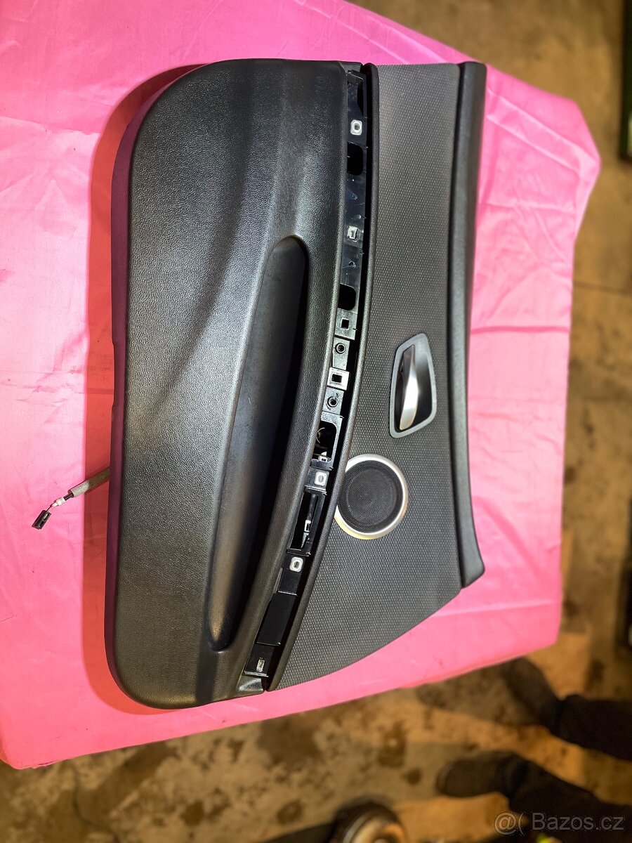 BMW E91 Tapecy a rolety