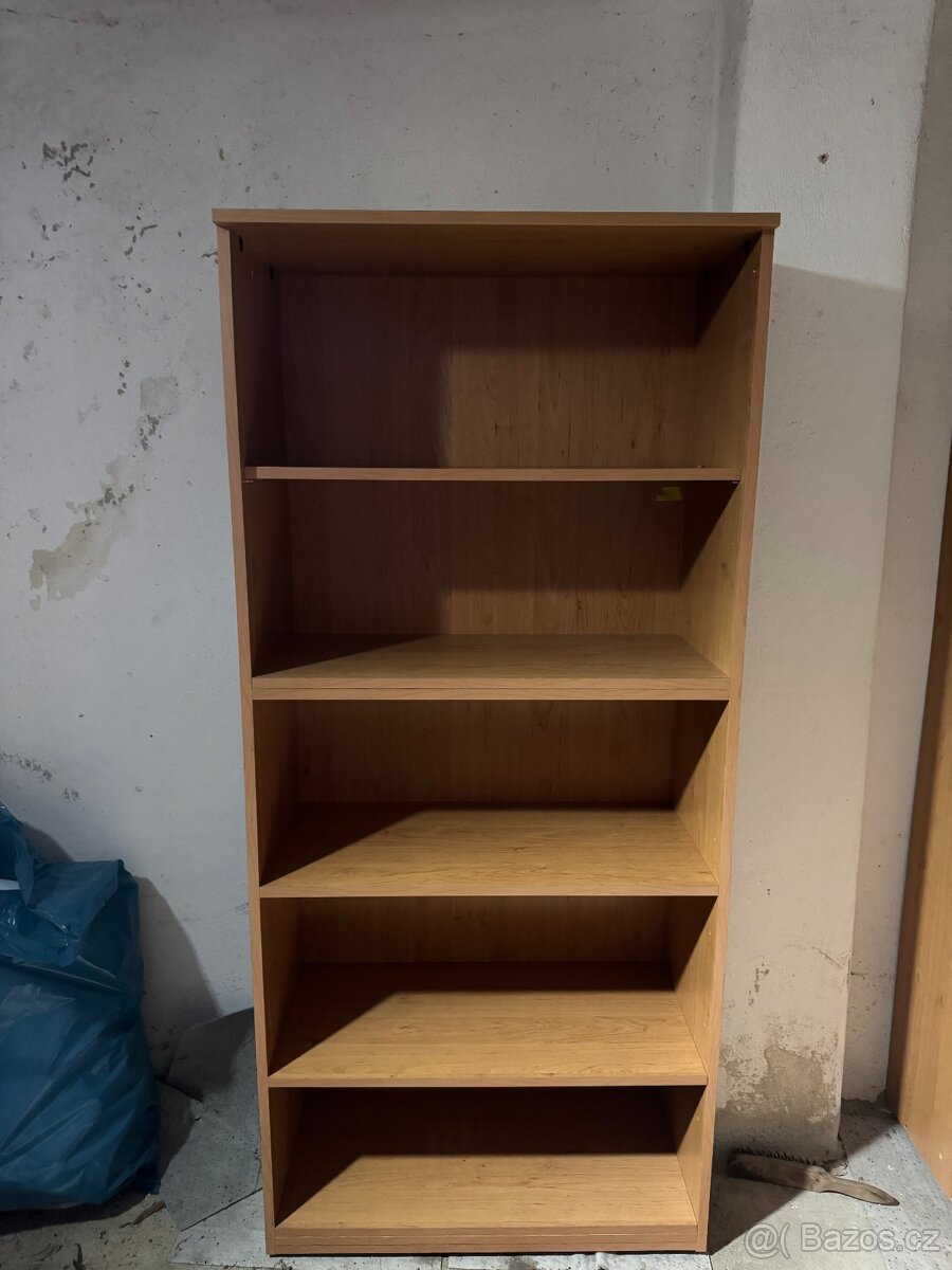 Skříně kancelářské 5x
