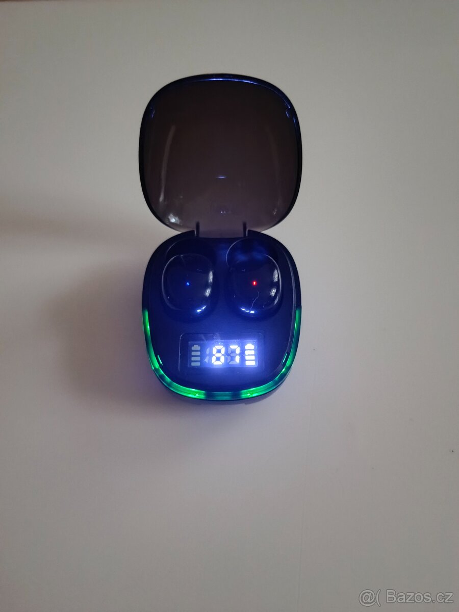 Bluetooth stereo sluchátka s dobíjecí stanici