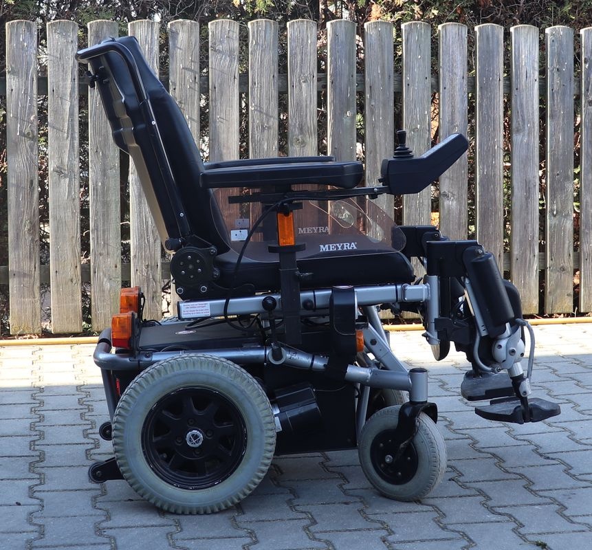 elektrický invalidní vozík Meyra Champ