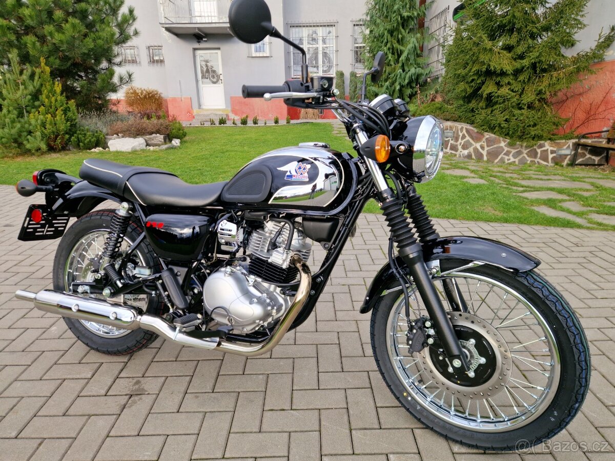 Kawasaki Meguro S1 Ebony 2025